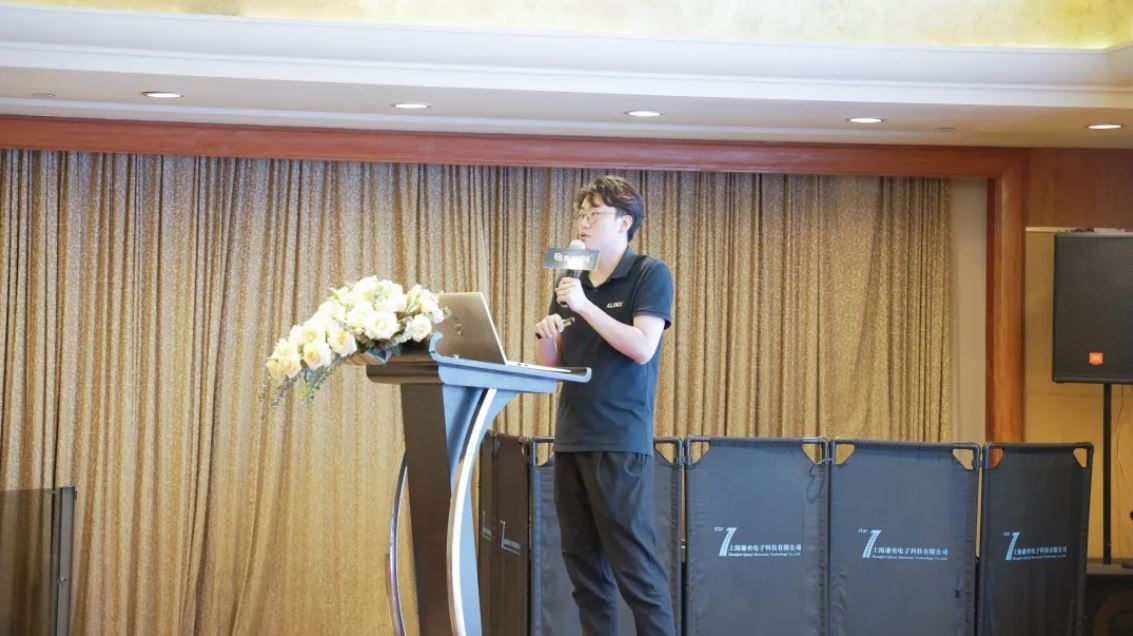 现场图片2.JPG