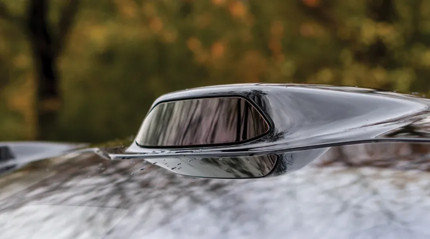 图 2：安装在车辆顶部的激光雷达模块.png