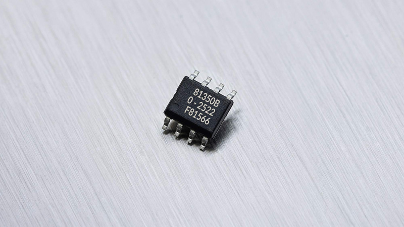 MLX81350 SOIC8封装产品图.jpg