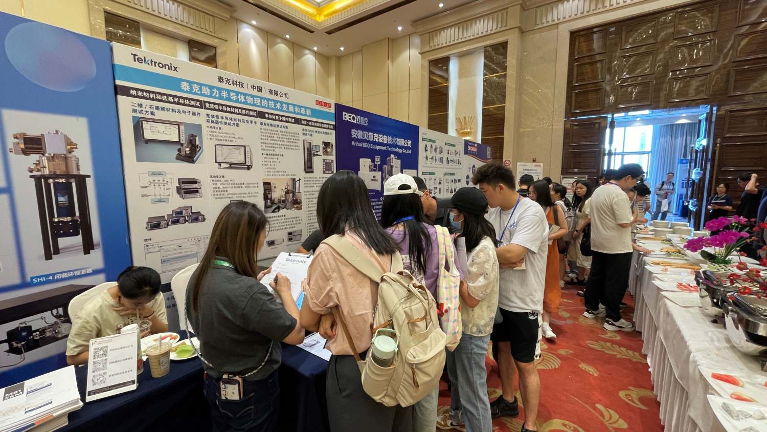 1689650775355185.jpg 3Mhiek6Qdb.jpg