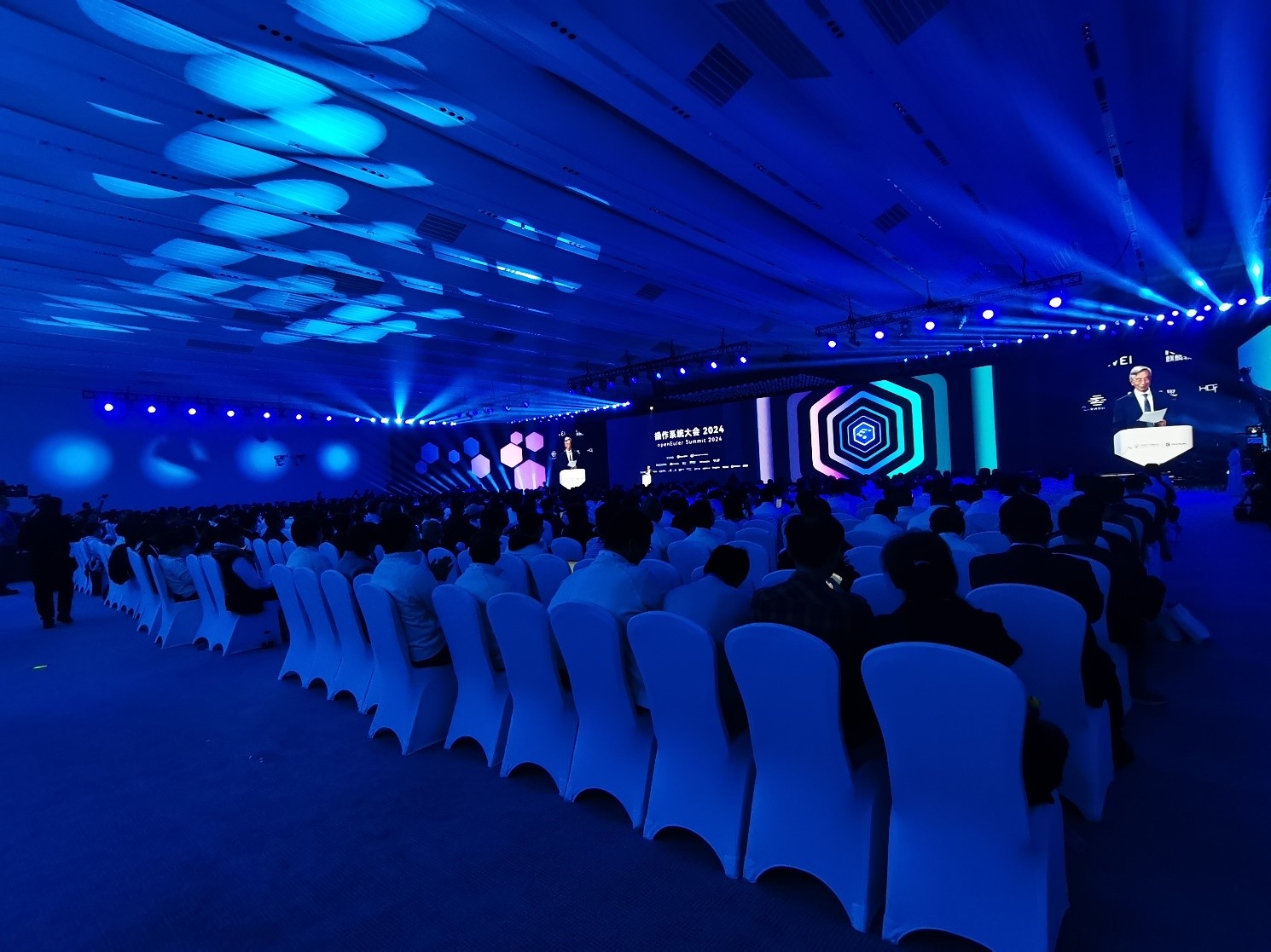 1732775170743648.jpg 1.jpg