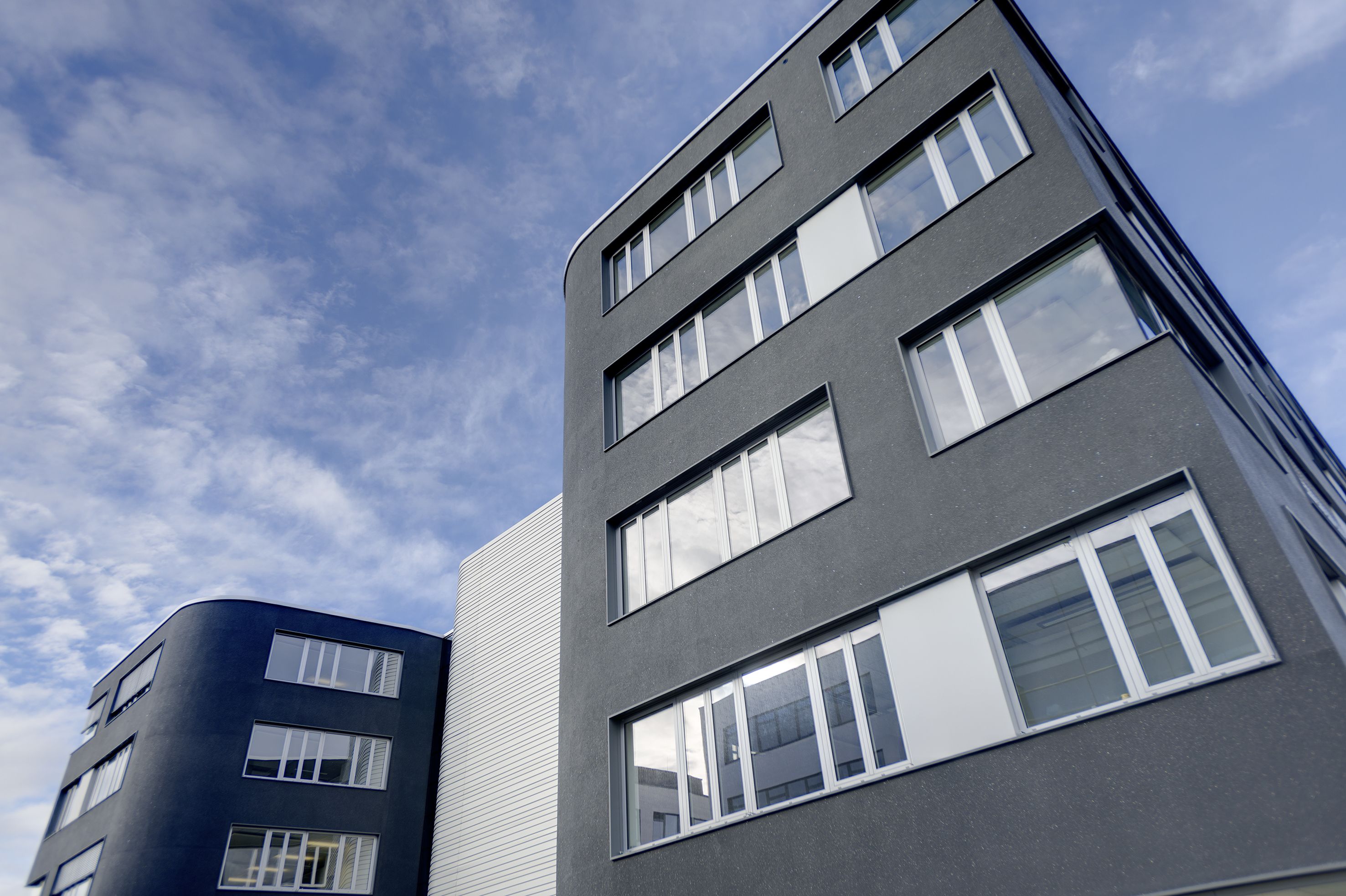 1758177159137500.jpg Bosch Sensortec HQ_Rt54_Kusterdingen_1.jpg