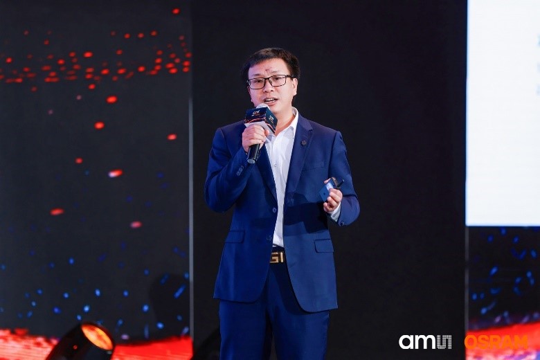 1764207072110931.jpg 零跑汽车副总裁舒春城发表主题演讲.jpg