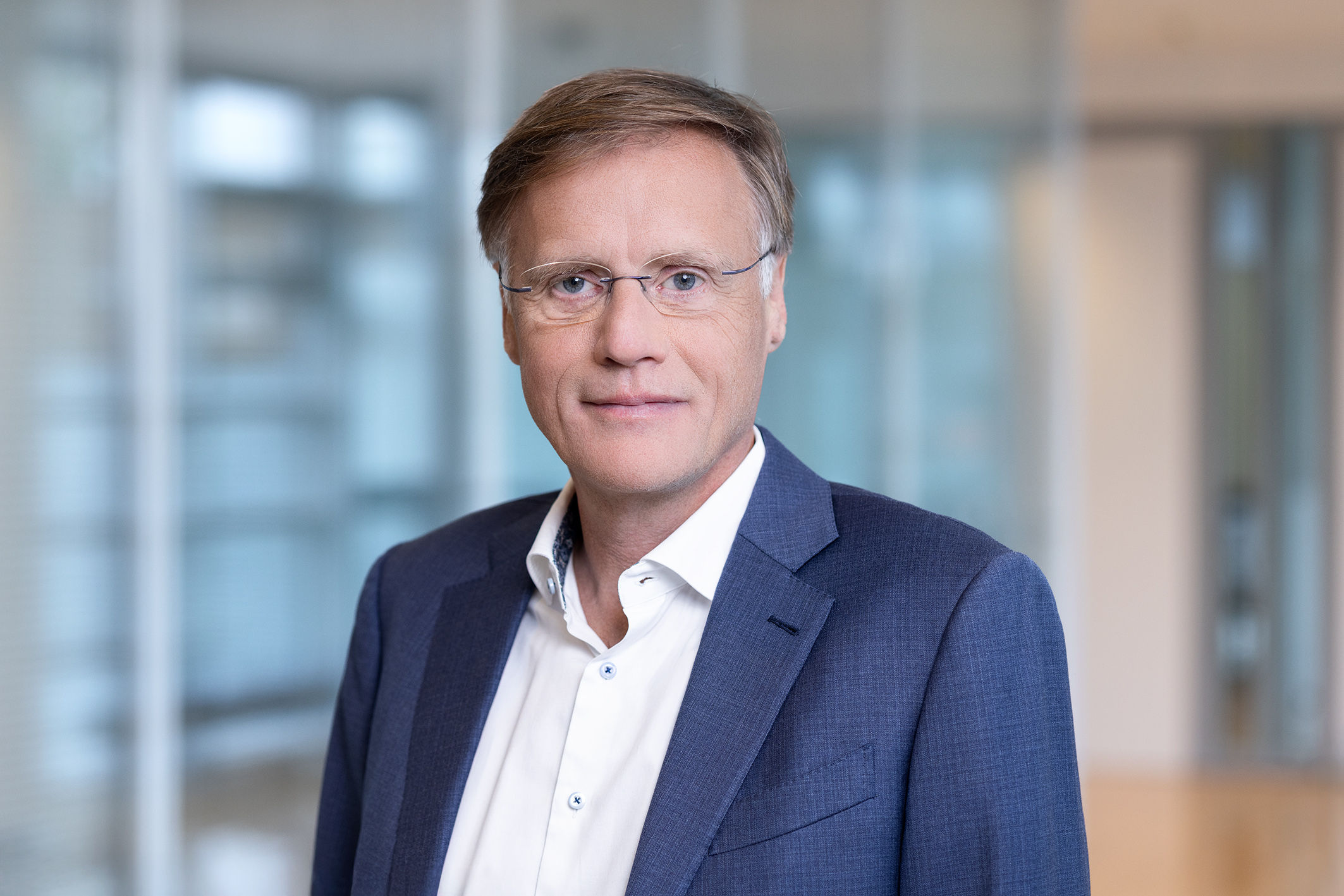 1770279735438138.jpg 配图:英飞凌科技首席执行官 Jochen Hanebeck.jpg